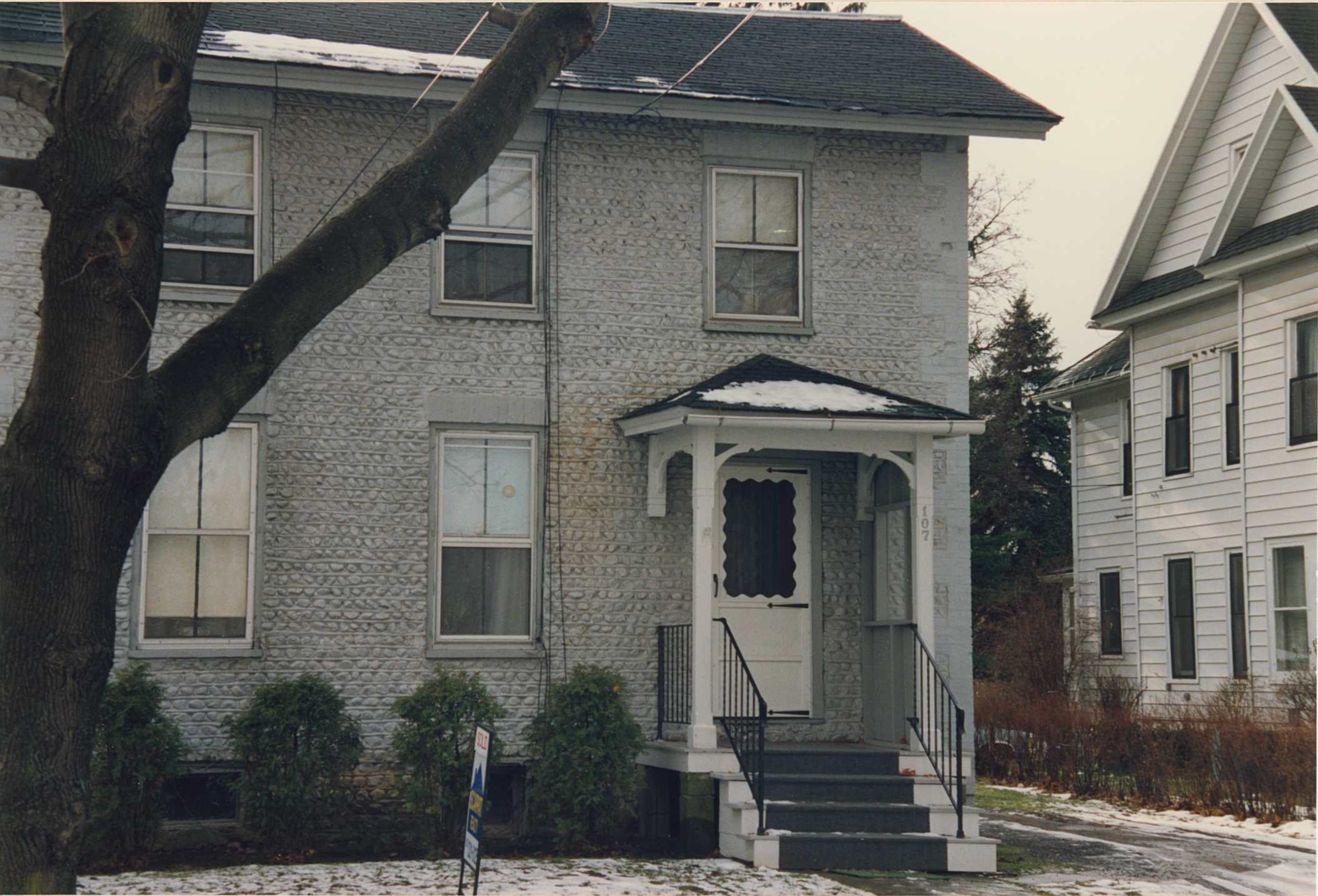 Arc-10 107 Maple Court 4